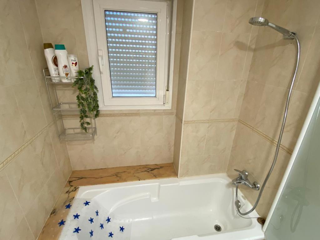 Ana Mar De Apartment *